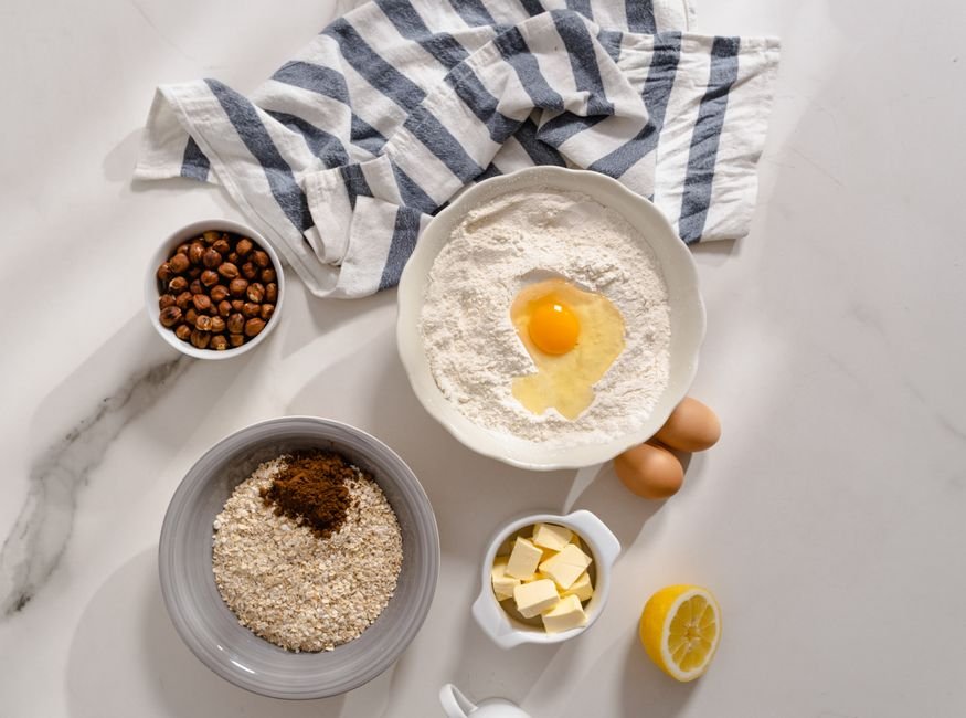 Ingredients for low carb cauliflower pizza