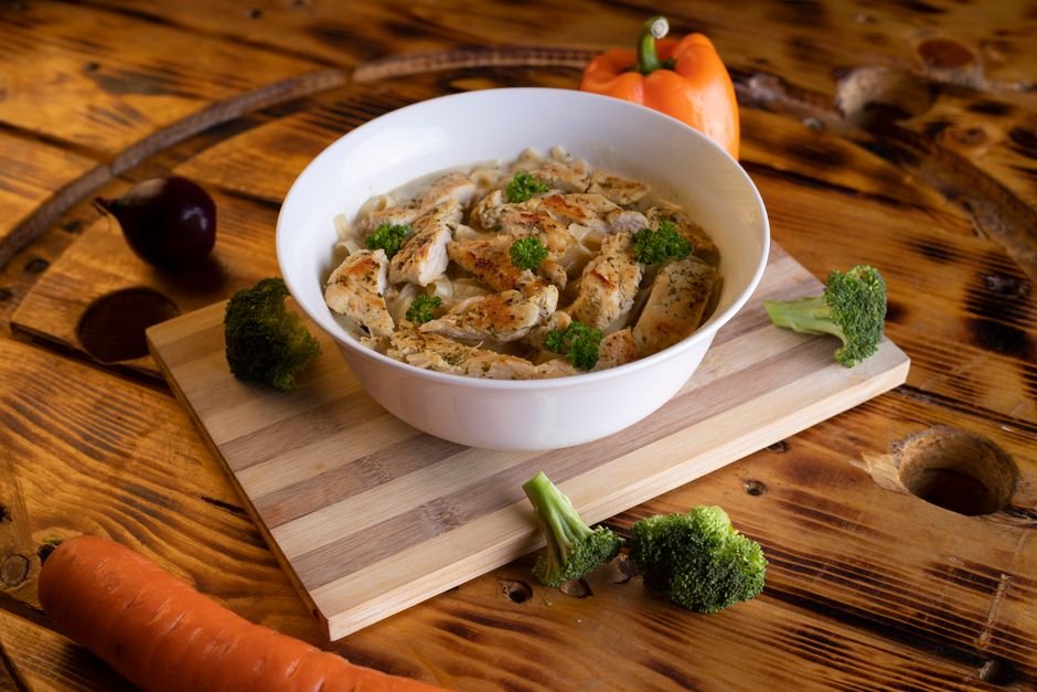 Plated one pot creamy chicken pasta