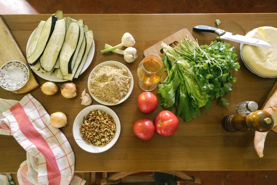 Ingredients for low carb zucchini boat