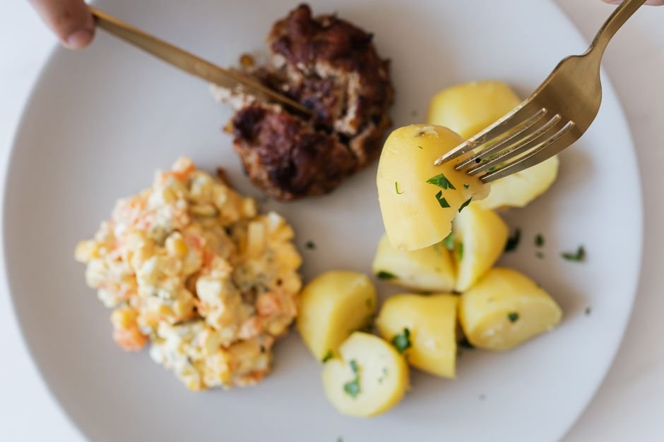 Plated quick ground beef dinner