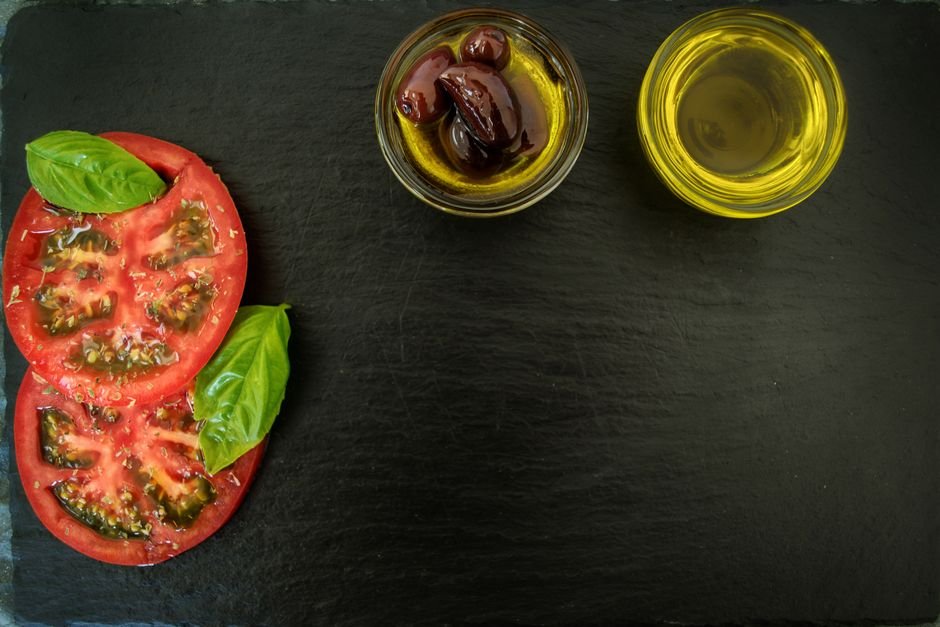 Ingredients for slow cooker chicken cacciatore