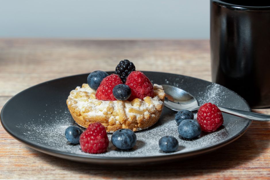 Plated no bake peanut butter bar