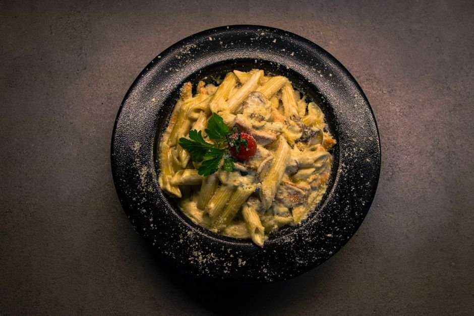 Crockpot Creamy Sausage Pasta