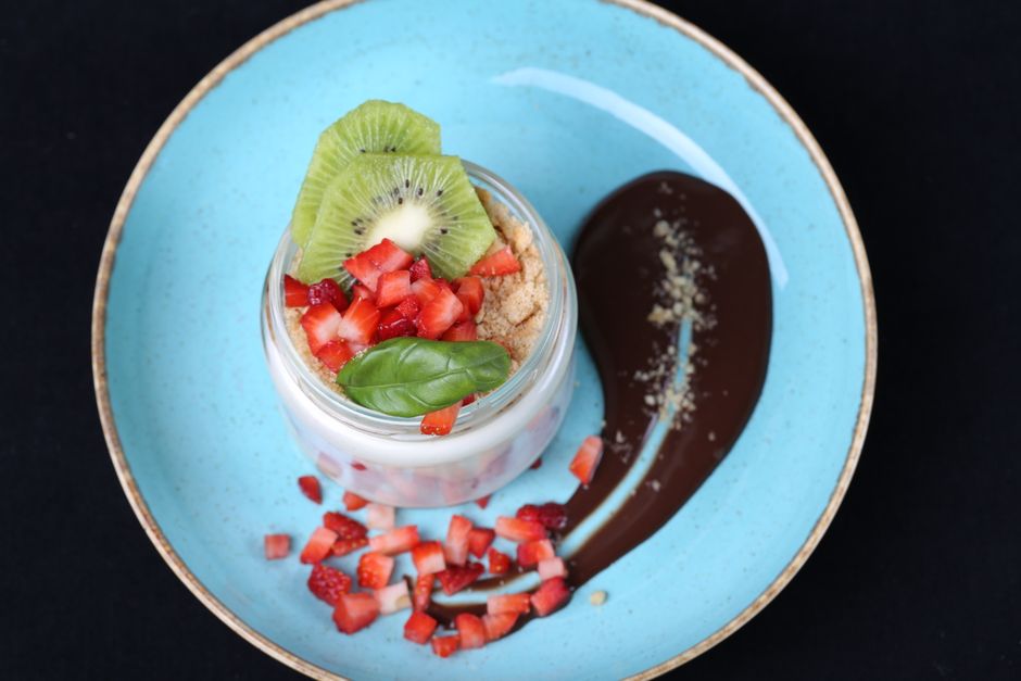 Plated vegan chocolate pudding
