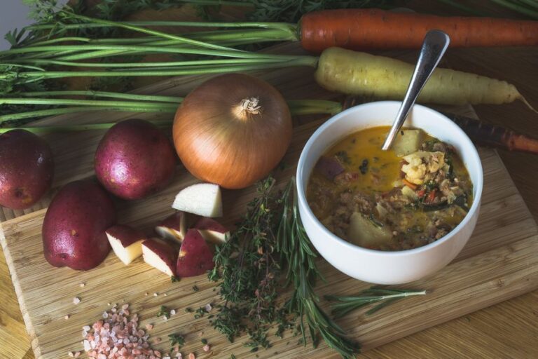Low Calorie Soup Recipe – Light, Flavorful & Easy - featured image