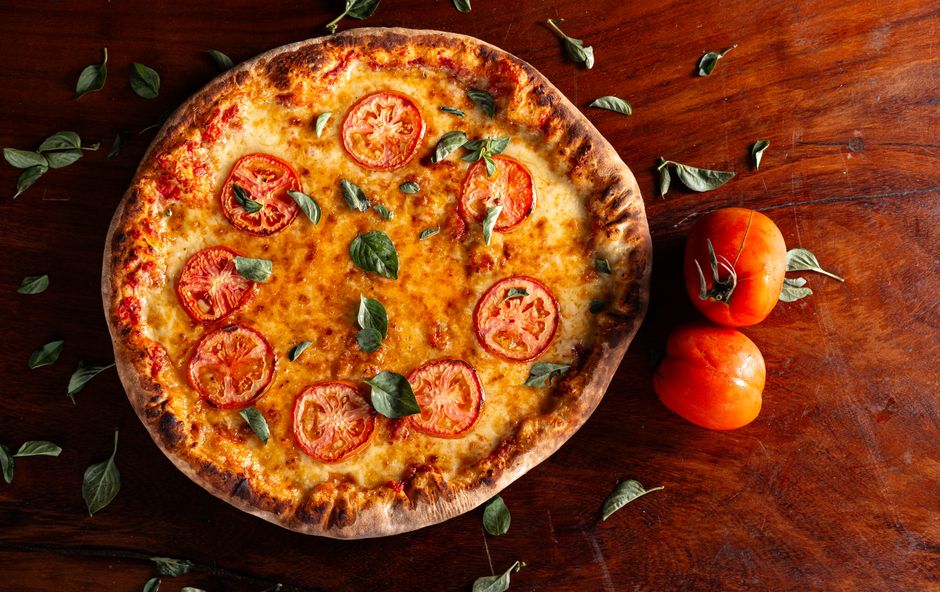 Low Carb Pizza Crust Recipe – Crispy, Chewy & Delicious - featured image