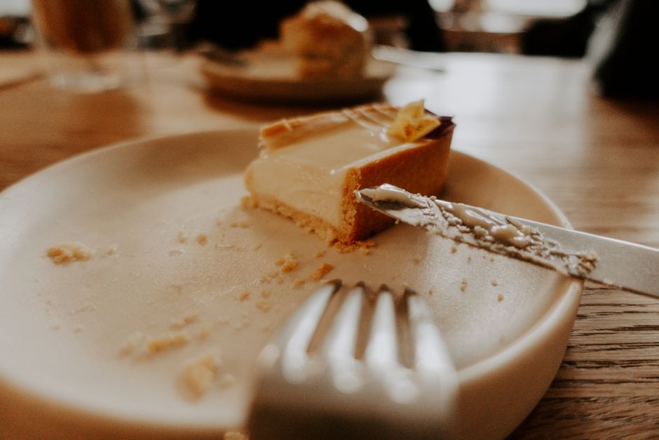 Best Keto Cheesecake Recipe (Creamy, Low-Carb & Sugar-Free) - featured image