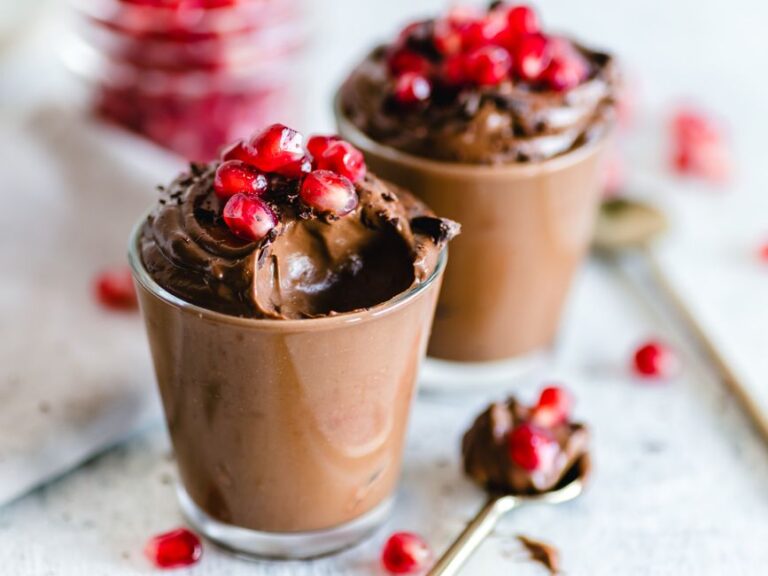 Keto Chocolate Avocado Mousse – Creamy Low-Carb Dessert - featured image