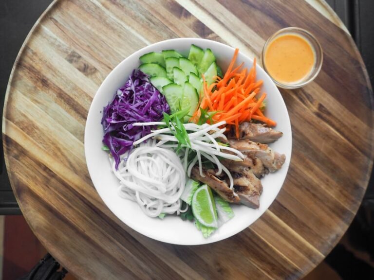 Vegetarian Spring Roll Bowl: Fresh, Crispy & Easy - featured image