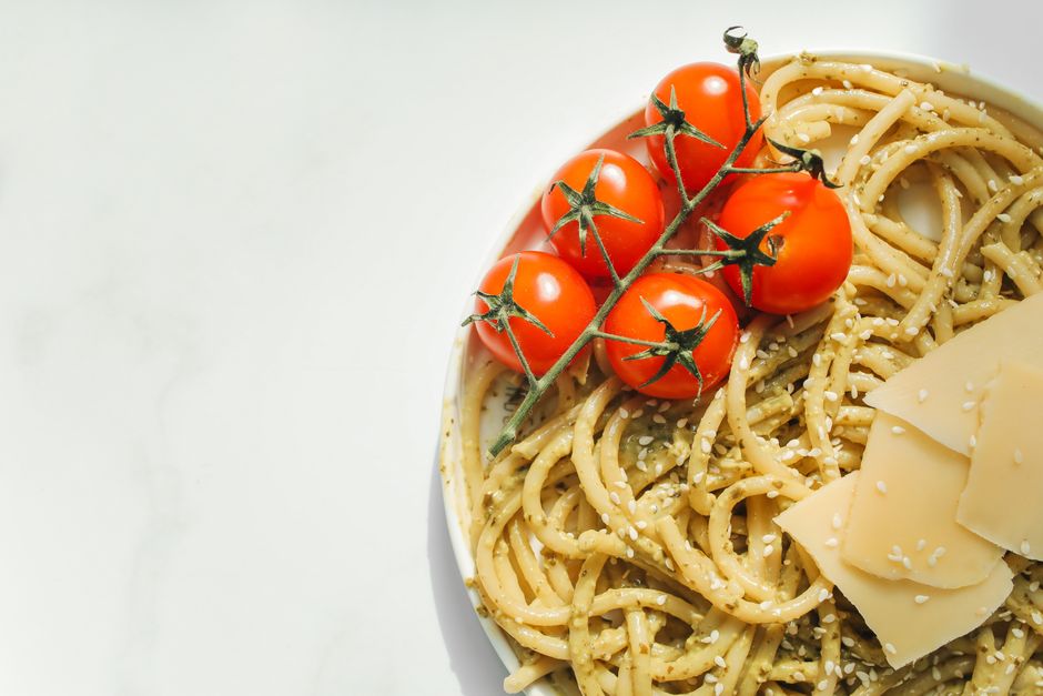 Ingredients for vegetarian pasta recipe quick