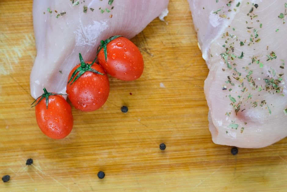 Ingredients for quick healthy chicken bowl